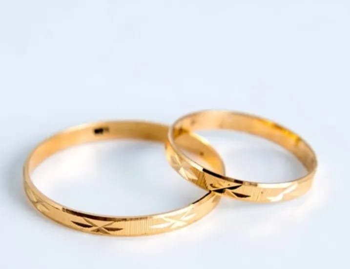 Ilusiones oro 18 k modelo asterisco mil rayas